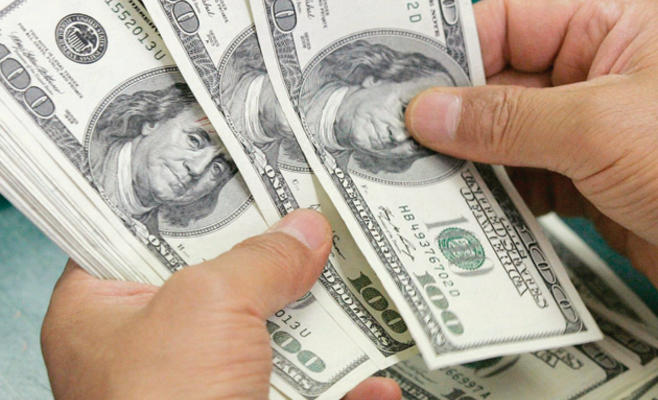 حقيقة انخفاض سعر الدولار