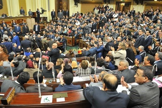 الفيس بوك باشتراك شهرى 200 جنيه